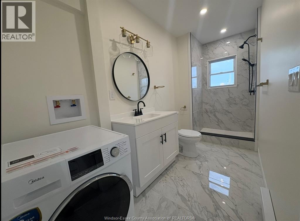 191 Marentette Unit# 2, Windsor, Ontario  N9A 1Y3 - Photo 3 - 26002997