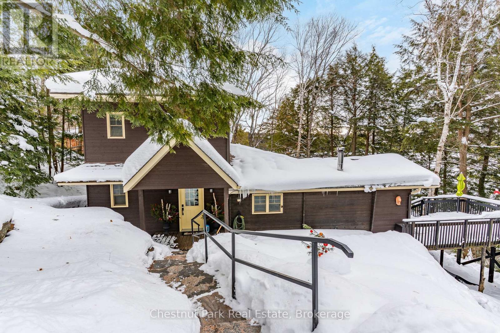 1173 Watts Road, Dysart Et Al, Ontario  K0M 1S0 - Photo 2 - X12780112