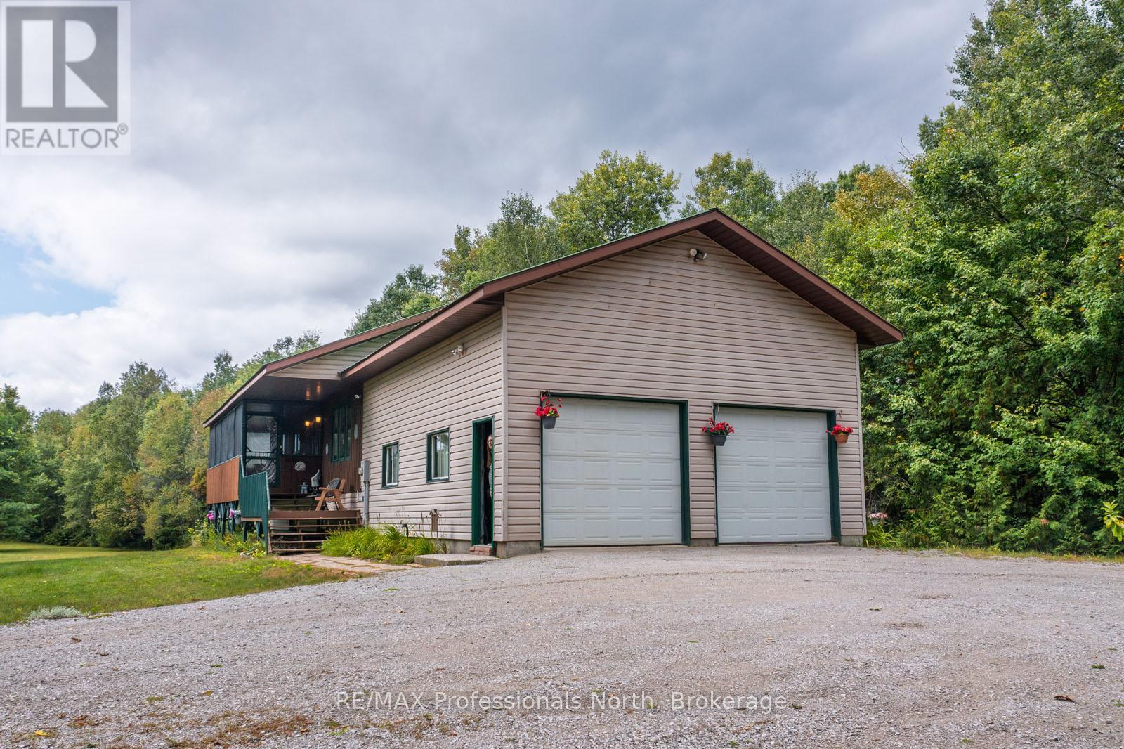 66 Rain Lake Road, Kearney, Ontario  P0A 1M0 - Photo 3 - X12780154