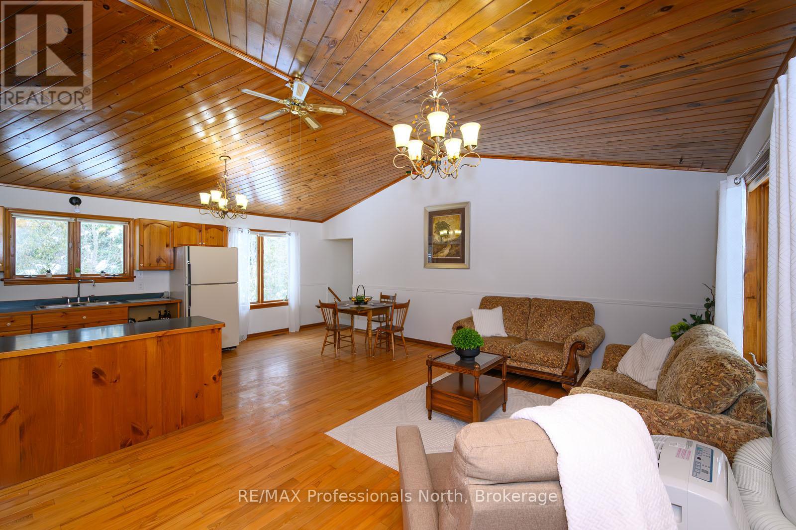 66 Rain Lake Road, Kearney, Ontario  P0A 1M0 - Photo 4 - X12780154