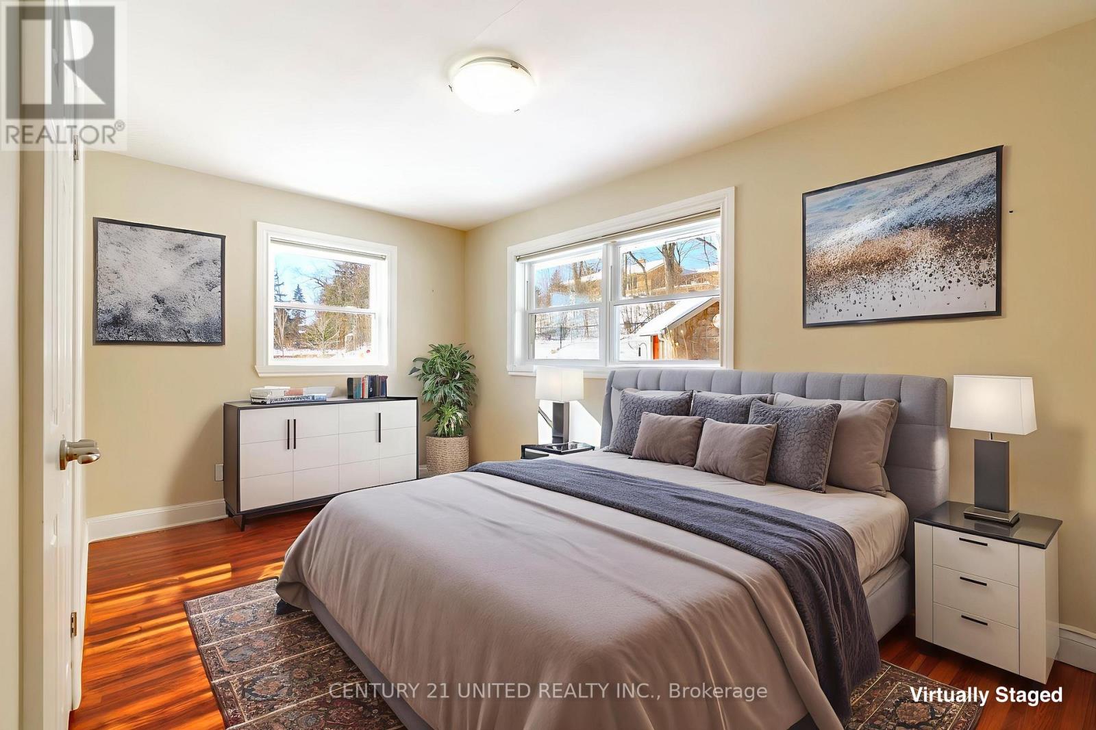 43 Crestwood Avenue, Peterborough (Monaghan Ward 2), Ontario  K9J 1N1 - Photo 13 - X12780156