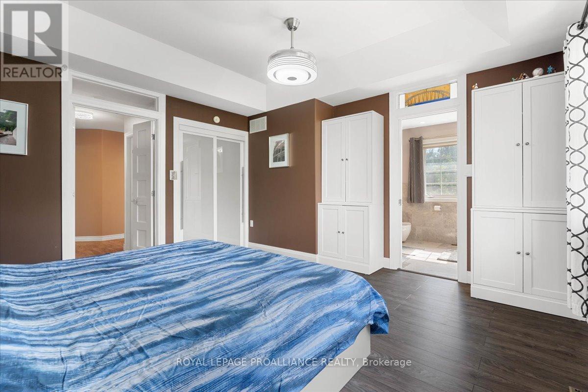 685 County Road 28, Prince Edward County (Ameliasburg Ward), Ontario  K8N 4Z7 - Photo 25 - X12780236