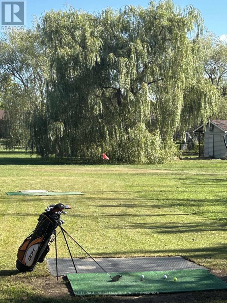 685 County Road 28, Prince Edward County (Ameliasburg Ward), Ontario  K8N 4Z7 - Photo 42 - X12780236