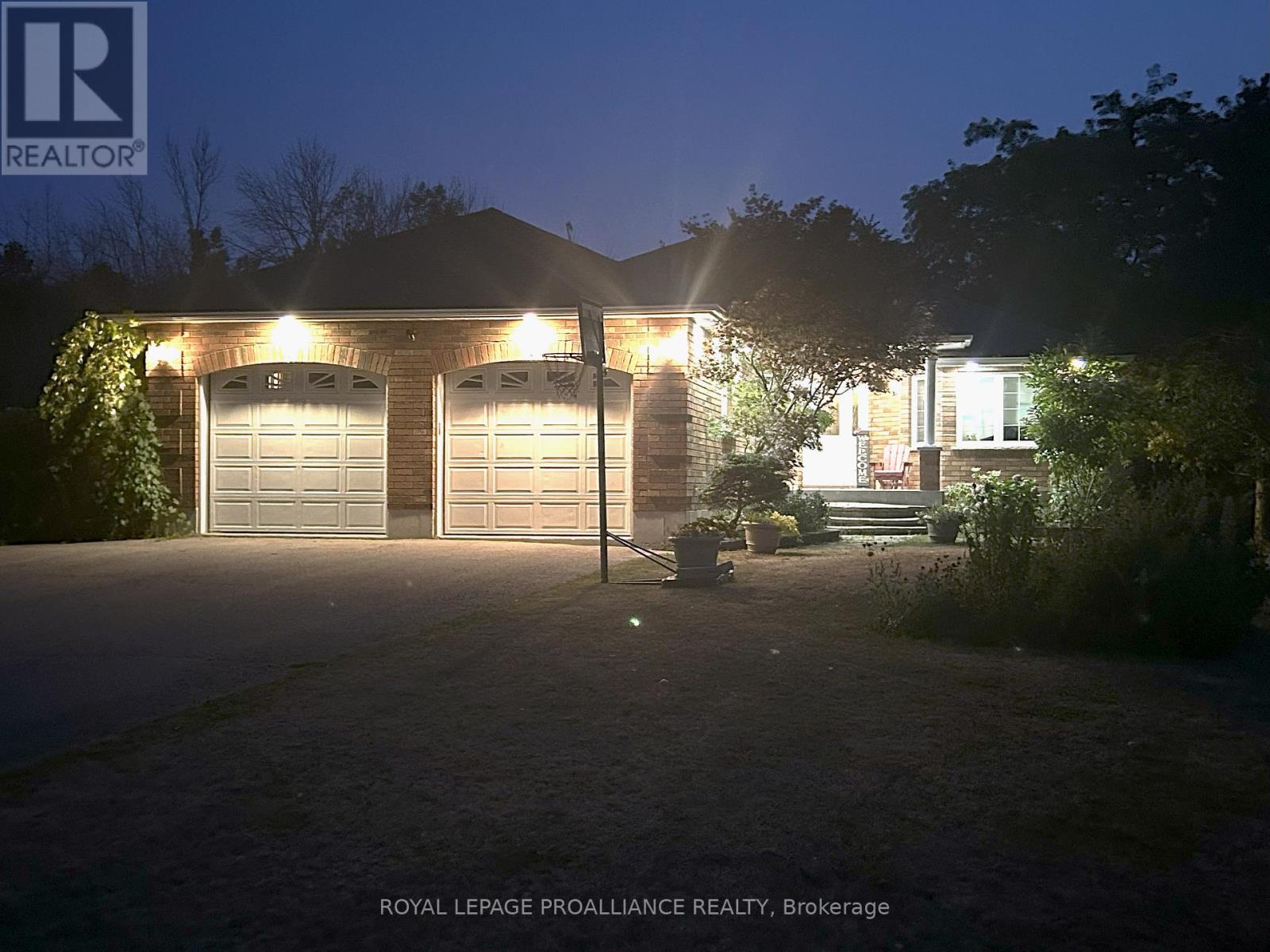 685 County Road 28, Prince Edward County (Ameliasburg Ward), Ontario  K8N 4Z7 - Photo 45 - X12780236