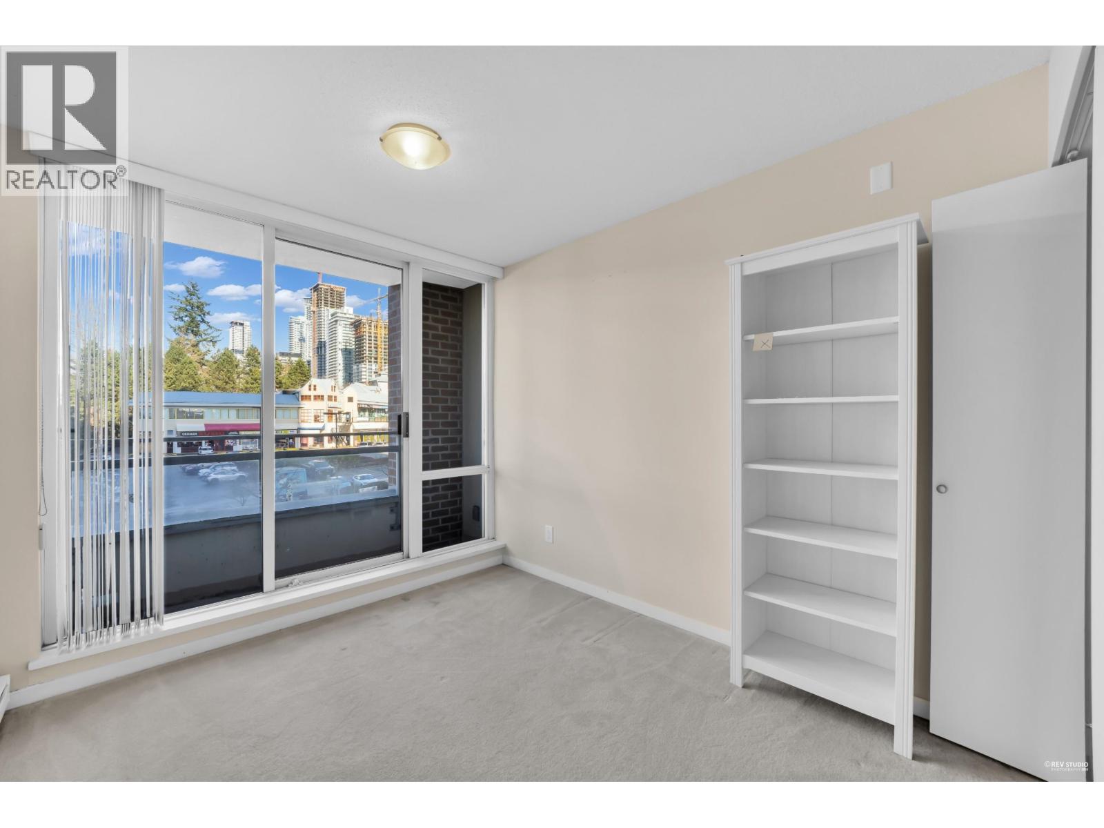 Listing Picture 19 of 35 : 207 9868 CAMERON STREET, Burnaby / 本拿比 - 魯藝地產 Yvonne Lu Group - MLS Medallion Club Member