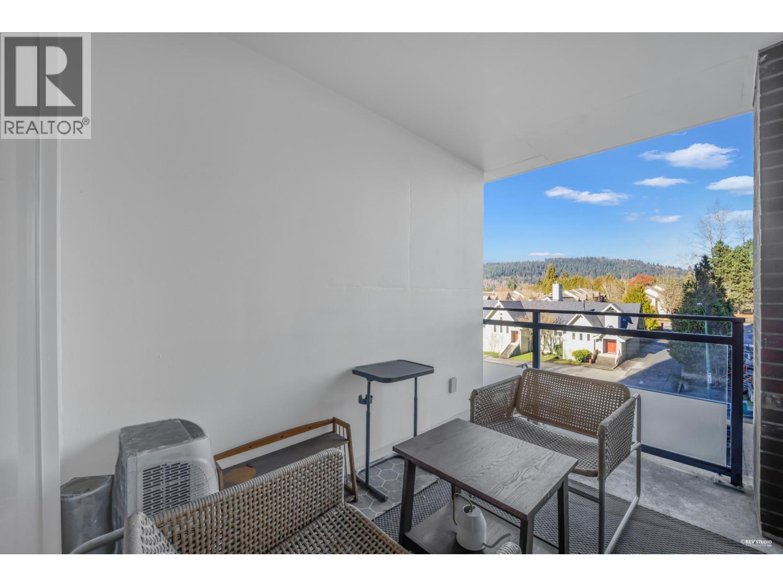 Listing Picture 26 of 35 : 207 9868 CAMERON STREET, Burnaby / 本拿比 - 魯藝地產 Yvonne Lu Group - MLS Medallion Club Member