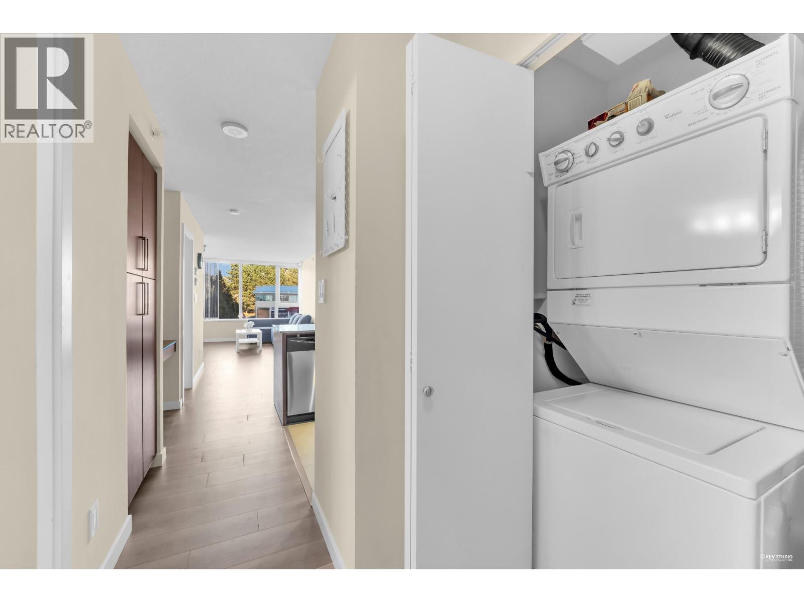 Listing Picture 22 of 35 : 207 9868 CAMERON STREET, Burnaby / 本拿比 - 魯藝地產 Yvonne Lu Group - MLS Medallion Club Member