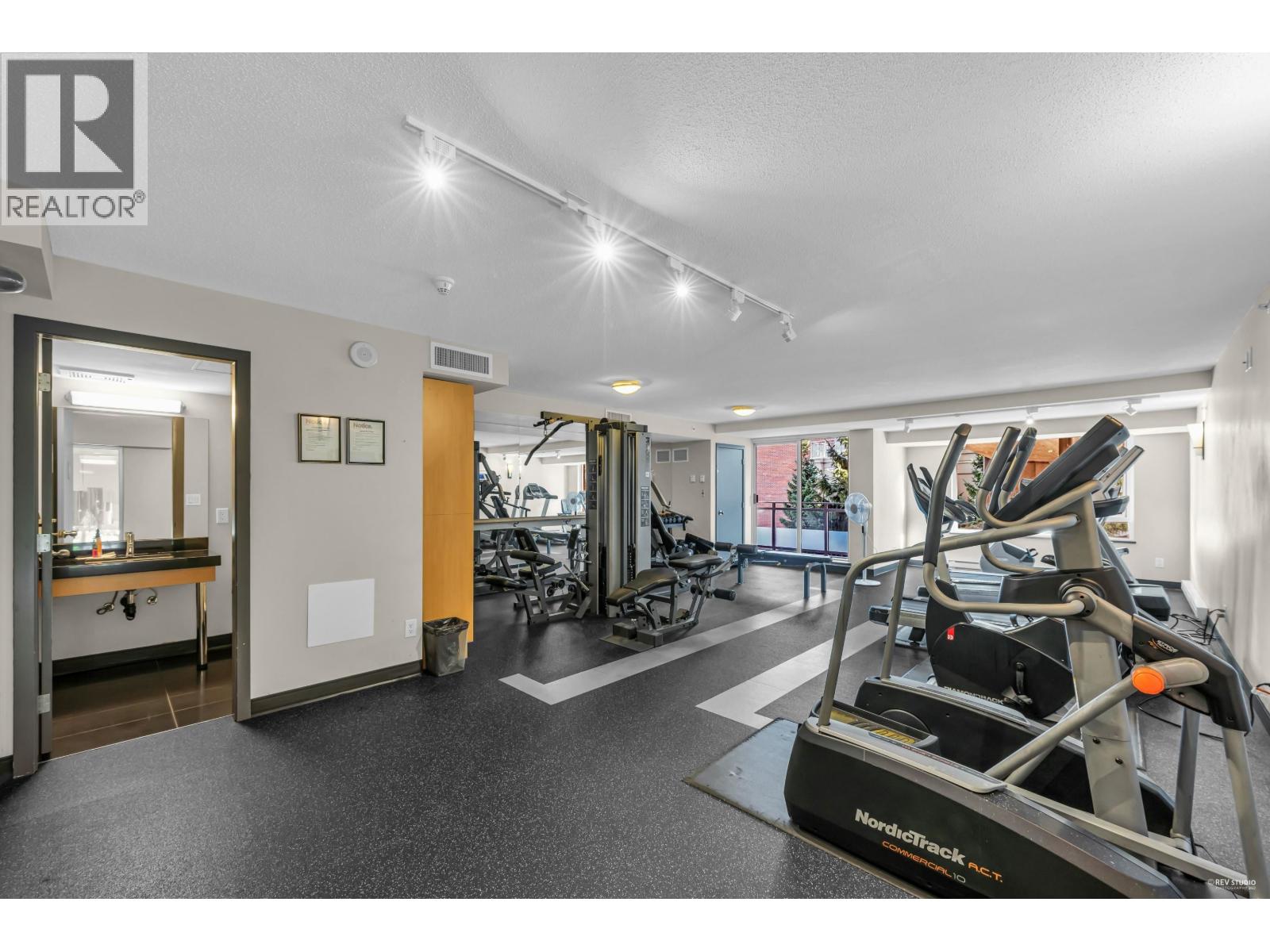 Listing Picture 35 of 35 : 207 9868 CAMERON STREET, Burnaby / 本拿比 - 魯藝地產 Yvonne Lu Group - MLS Medallion Club Member