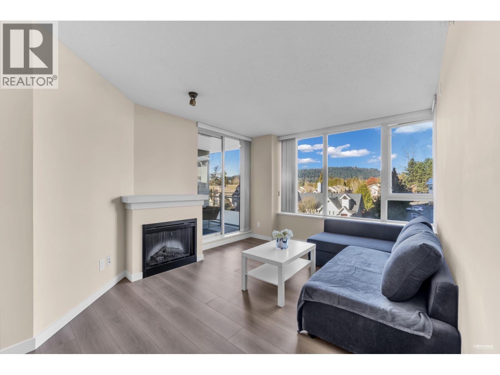 Listing Picture 14 of 35 : 207 9868 CAMERON STREET, Burnaby / 本拿比 - 魯藝地產 Yvonne Lu Group - MLS Medallion Club Member