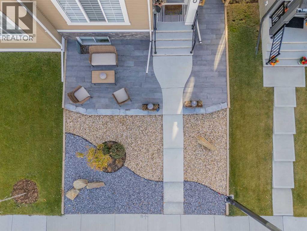 80 Wolf Gate, Okotoks, Alberta  T1S 5T9 - Photo 2 - A2272064