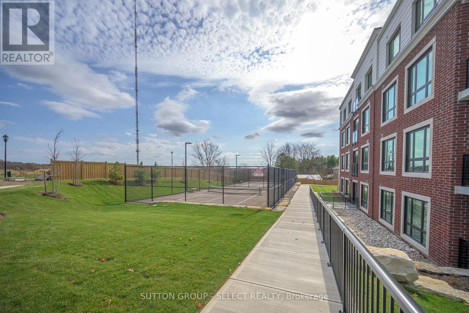 307 - 1975 Fountain Grass Drive, London South, Ontario  N6K 0M3 - Photo 9 - X12780128