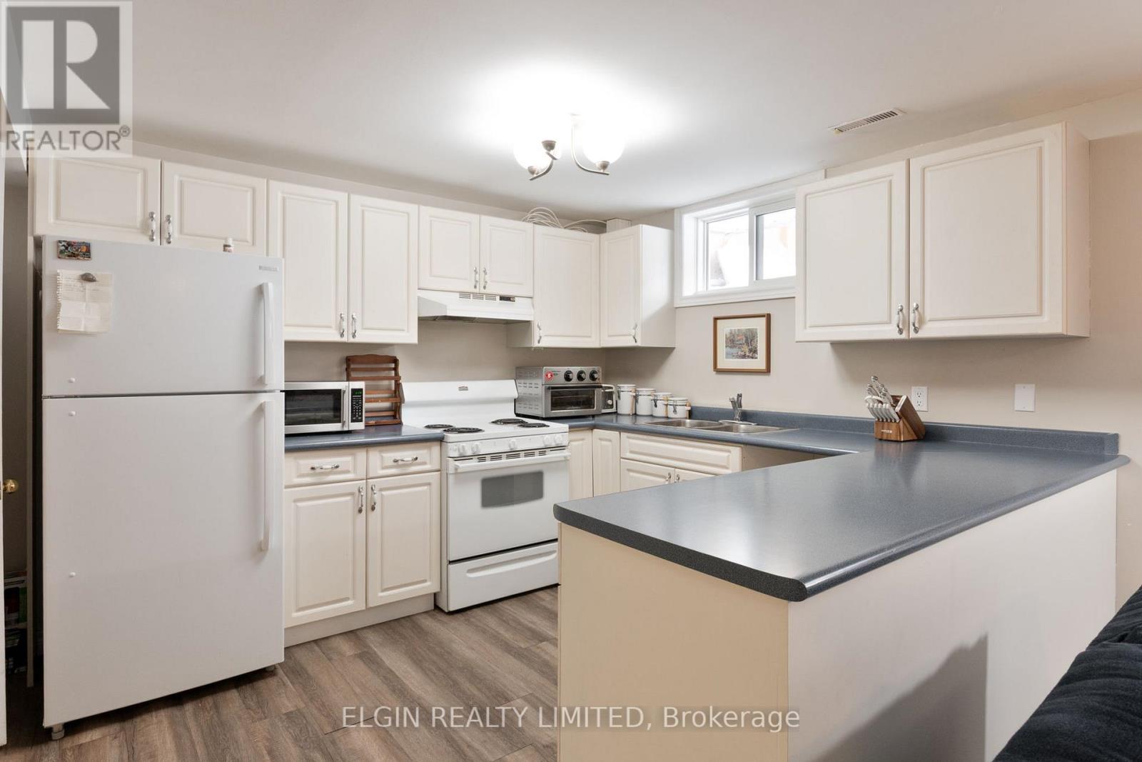 25 Brock Street, St. Thomas, Ontario  N5P 2B3 - Photo 25 - X12780132