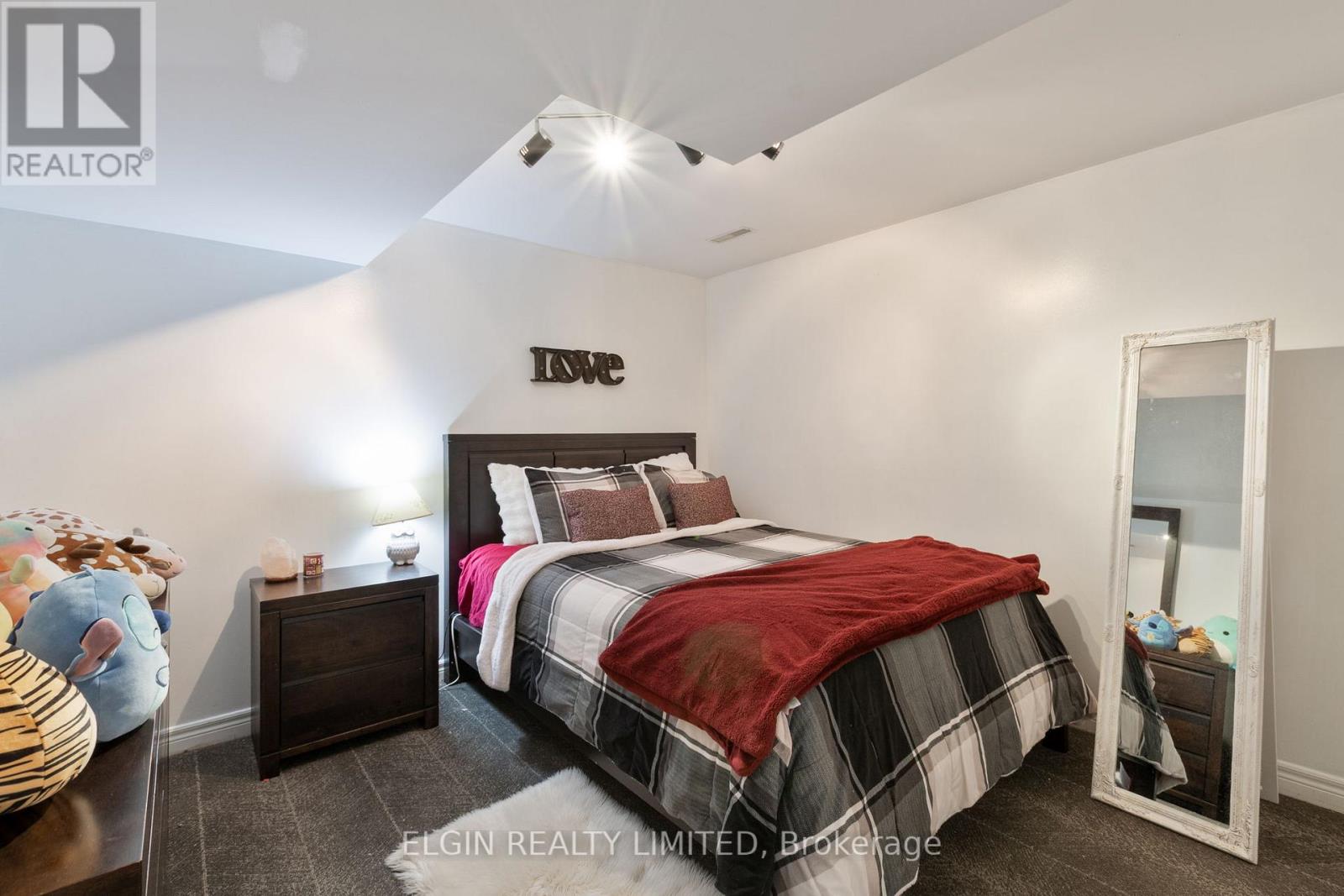 25 Brock Street, St. Thomas, Ontario  N5P 2B3 - Photo 30 - X12780132