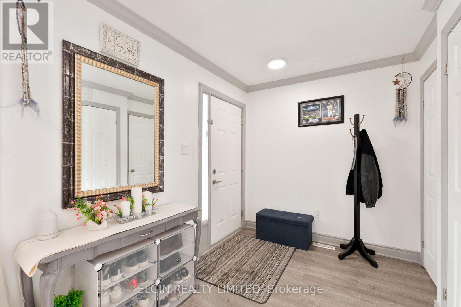 25 Brock Street, St. Thomas, Ontario  N5P 2B3 - Photo 4 - X12780132