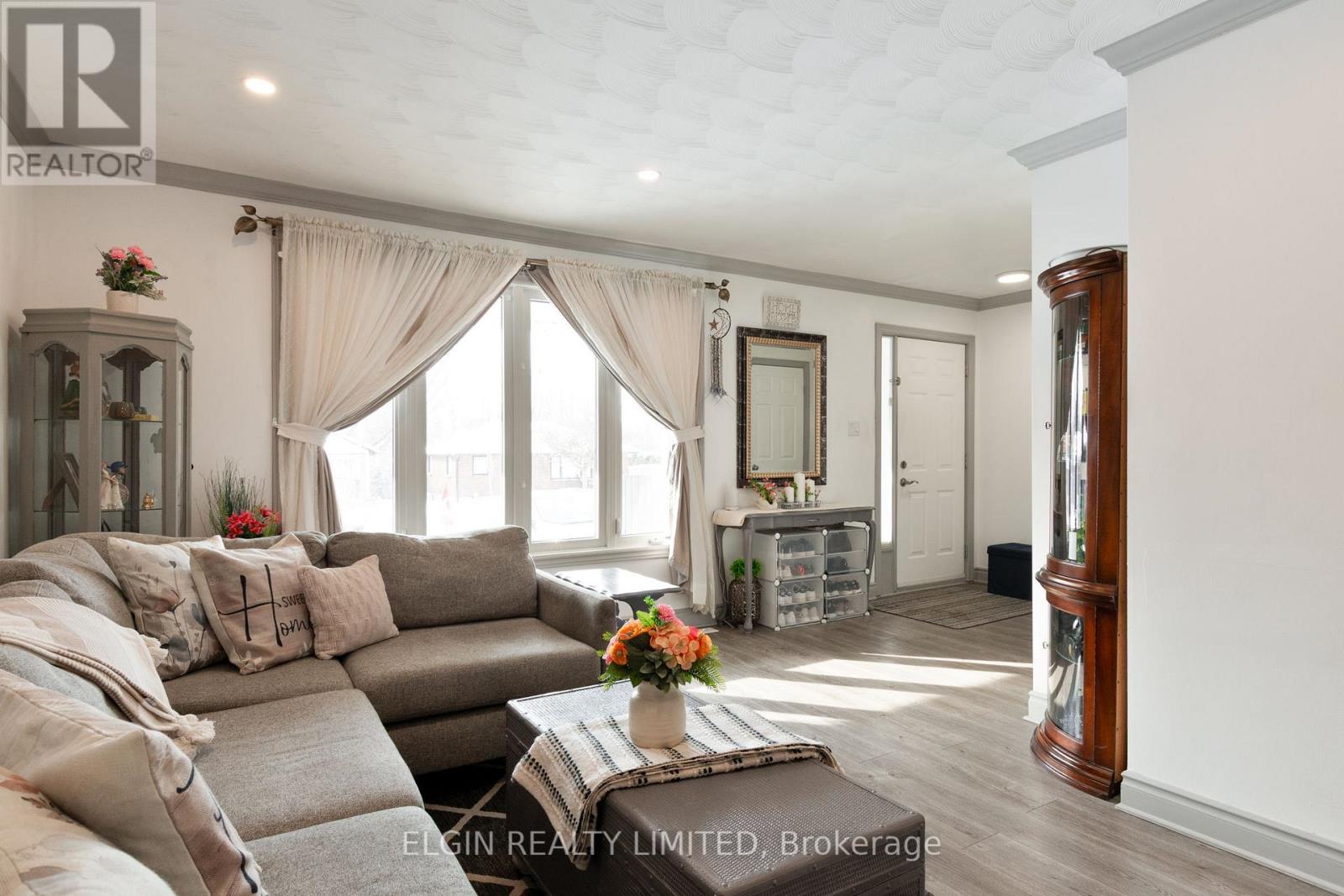 25 Brock Street, St. Thomas, Ontario  N5P 2B3 - Photo 6 - X12780132