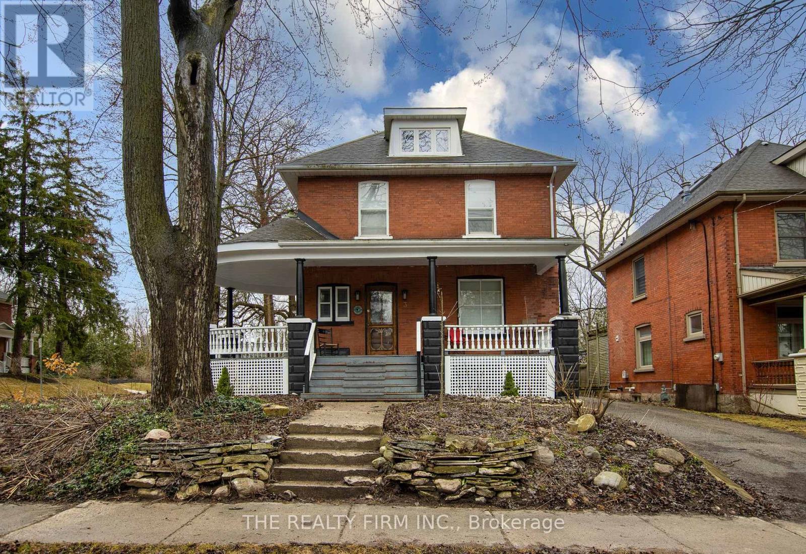 3 DALY AVENUE, Stratford, Ontario