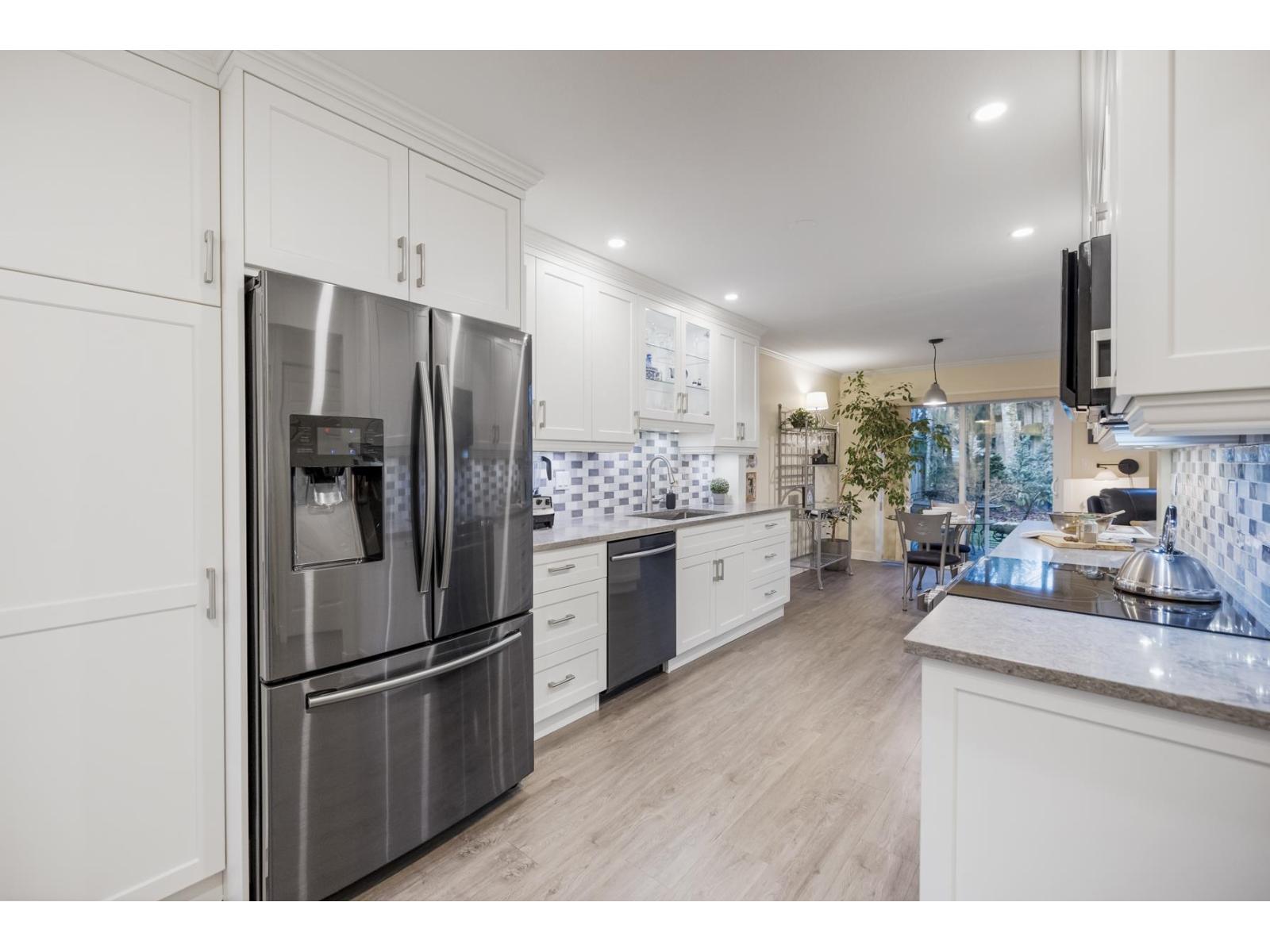 109 10250 155a Street, Surrey, British Columbia  V3R 4K5 - Photo 9 - R3088976