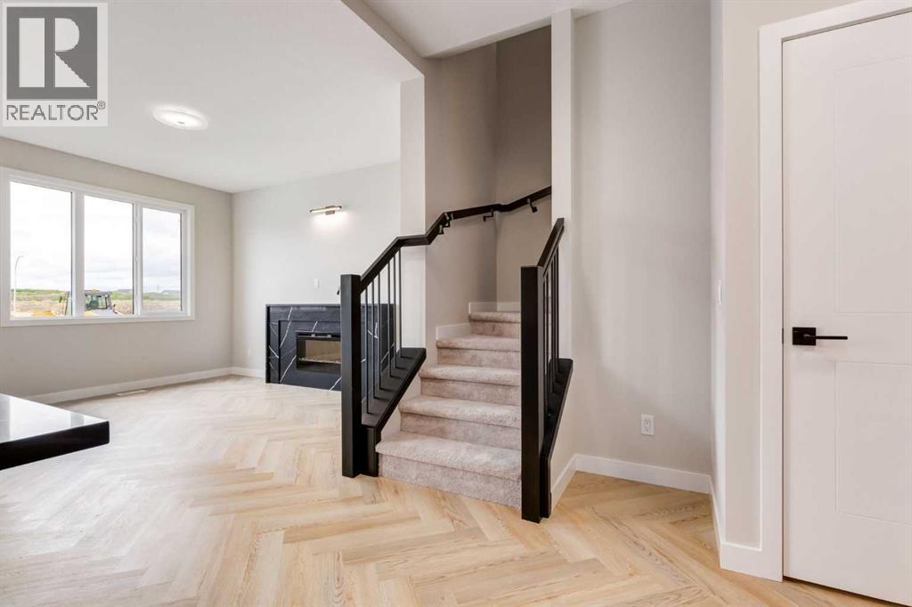 178 Greystone Boulevard, Cochrane, Alberta  T4C 3K3 - Photo 25 - A2285697