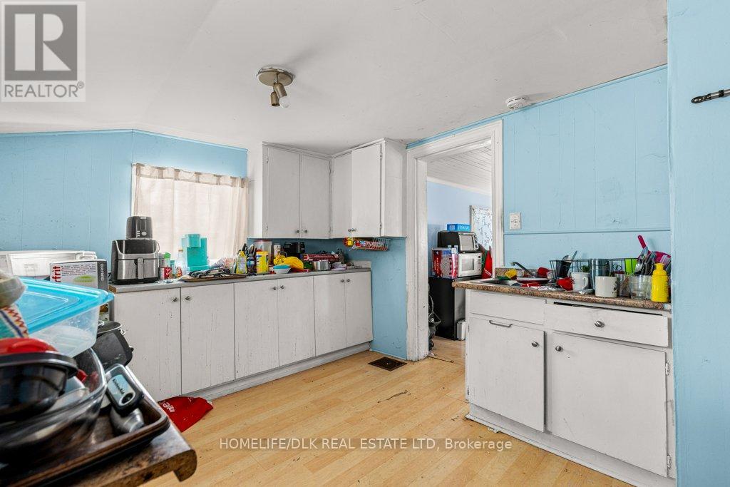 40 Front Avenue E, Brockville, Ontario  K6V 1V6 - Photo 11 - X12780160