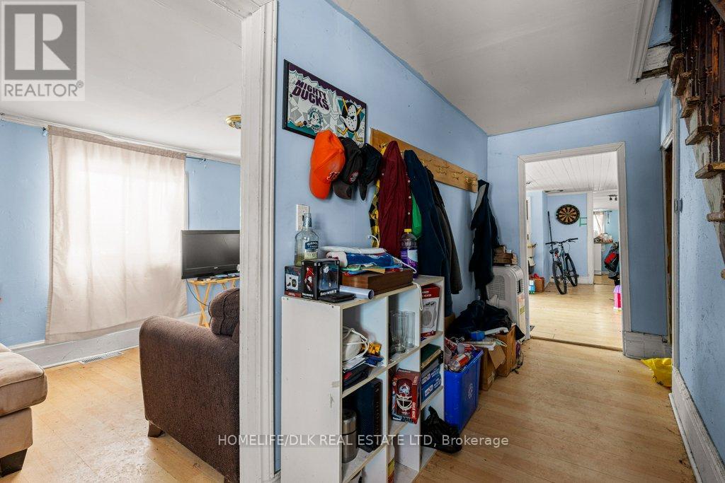 40 Front Avenue E, Brockville, Ontario  K6V 1V6 - Photo 7 - X12780160