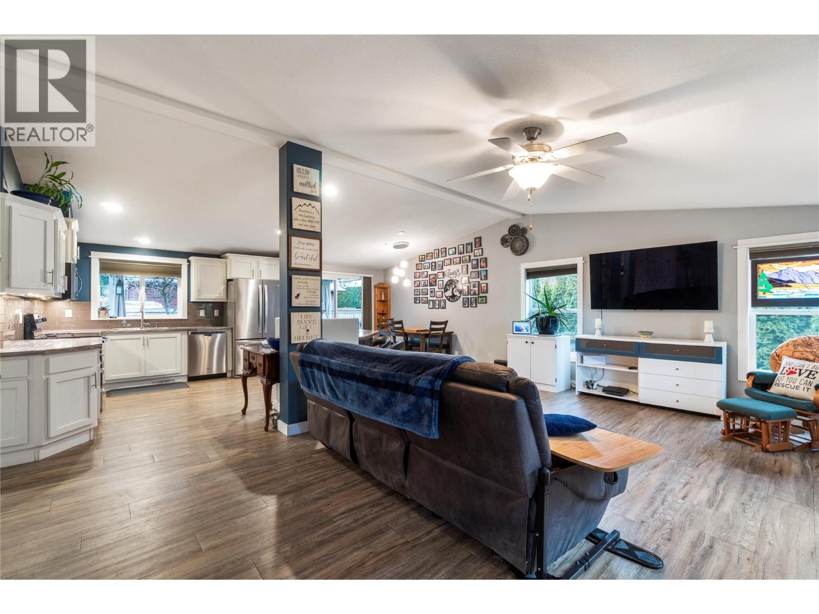 218 Aspen Drive, Chase, British Columbia  V0E 1M0 - Photo 11 - 10373963