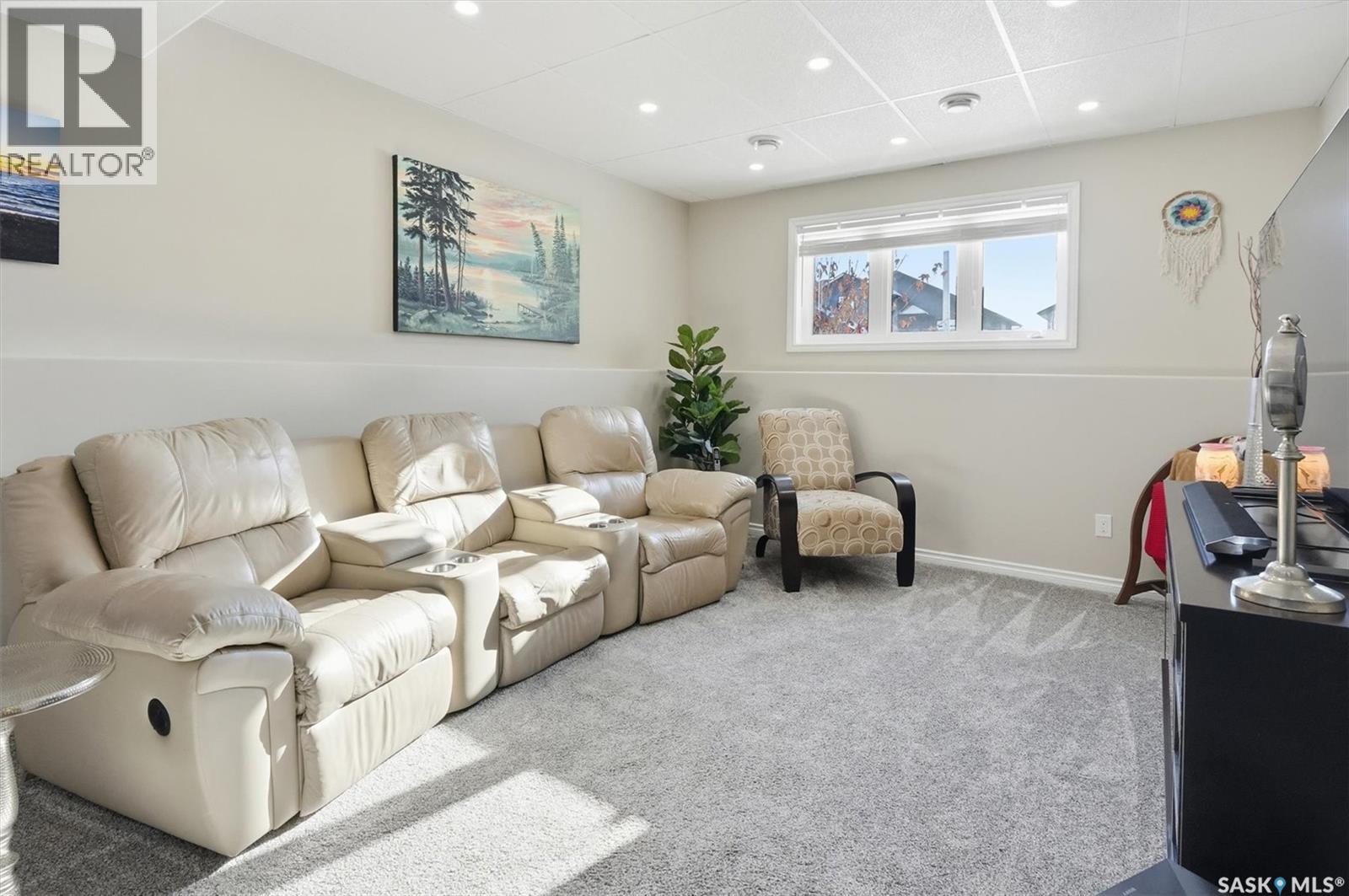 404 Lyle Crescent, Warman, Saskatchewan  S0K 4S1 - Photo 24 - SK028231