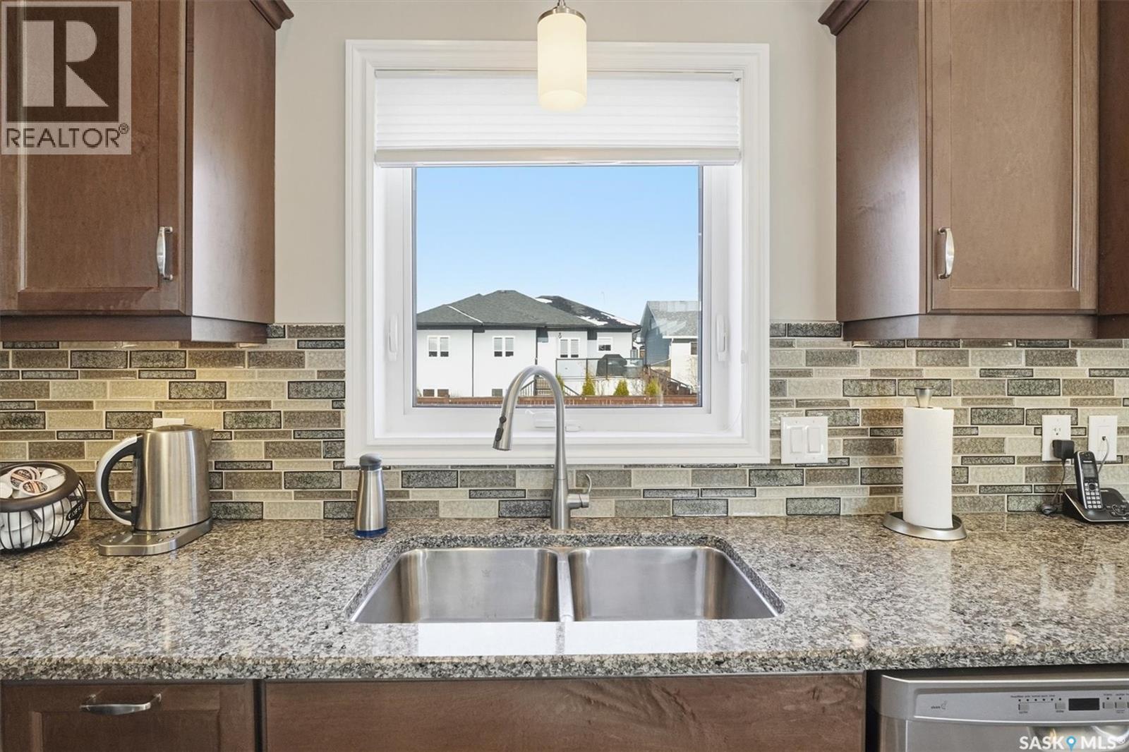 404 Lyle Crescent, Warman, Saskatchewan  S0K 4S1 - Photo 10 - SK028231