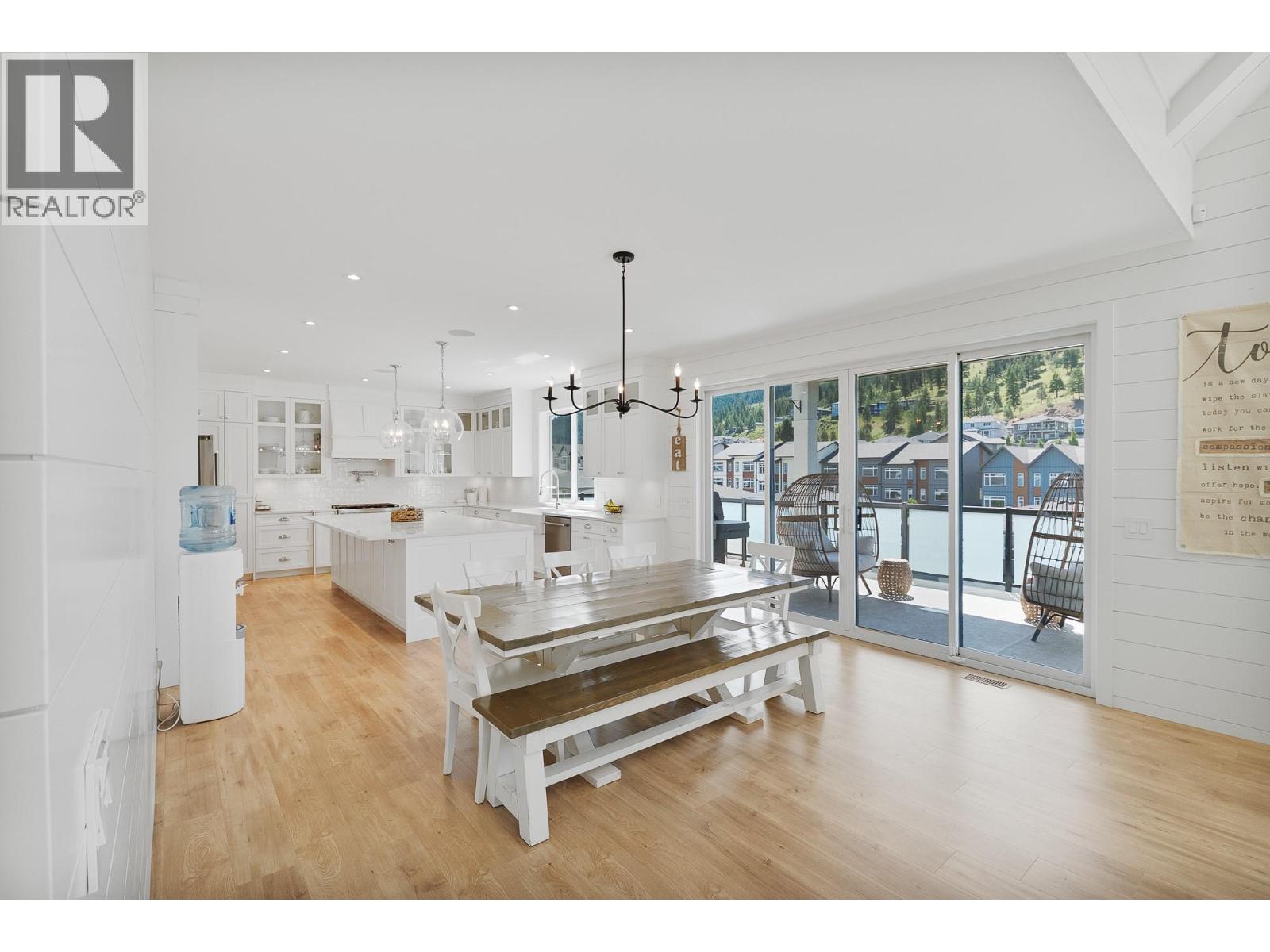 1345 Myra Place, Kamloops, British Columbia  V2E 0C3 - Photo 32 - 10375387