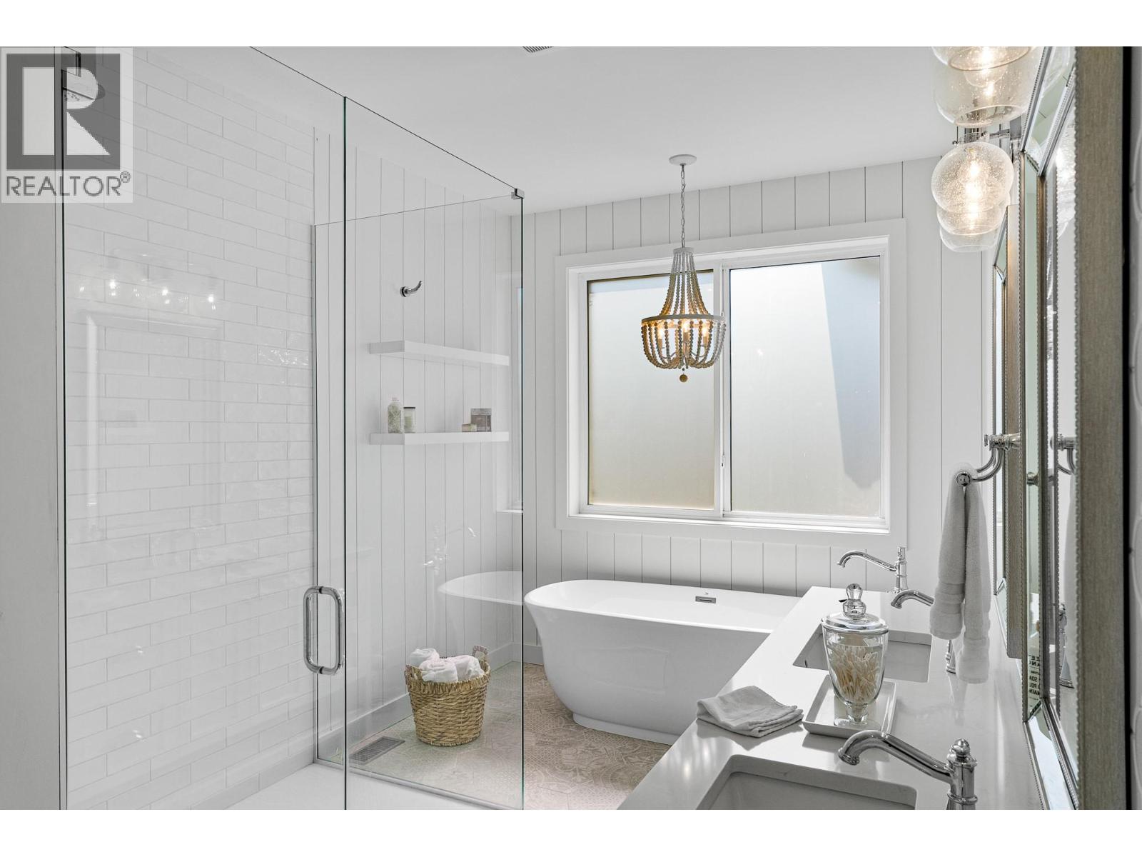 1345 Myra Place, Kamloops, British Columbia  V2E 0C3 - Photo 62 - 10375387