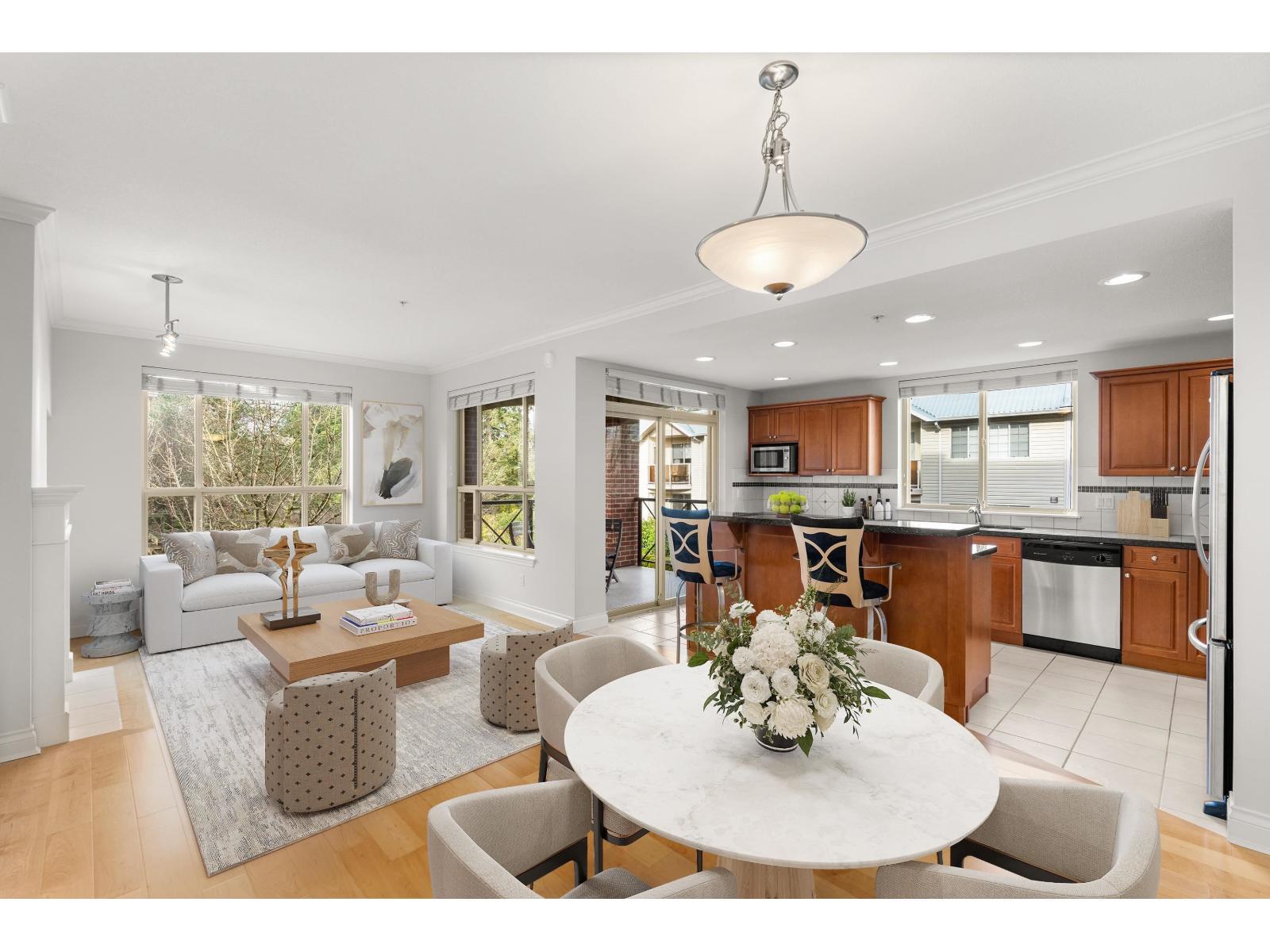 204 15357 17a Avenue, Surrey, British Columbia  V4A 1V4 - Photo 4 - R3088706