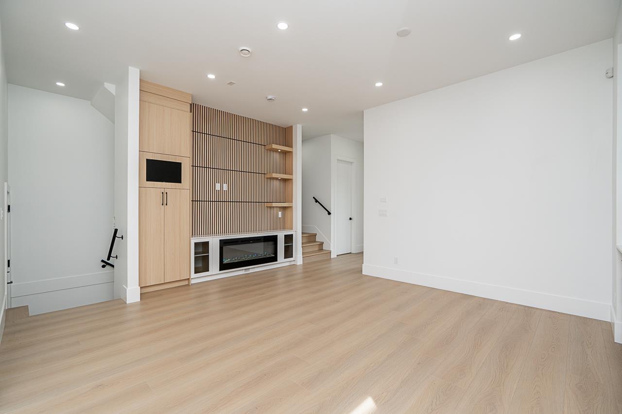 2037 168 Street, Surrey, British Columbia  V3Z 1H1 - Photo 9 - R3088565