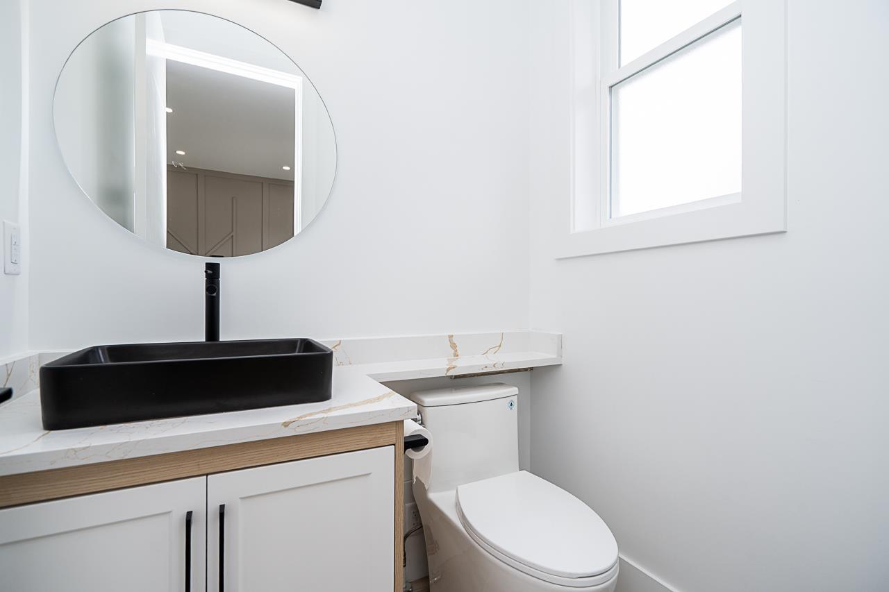 2033 168 Street, Surrey, British Columbia  V3Z 1H1 - Photo 14 - R3088528