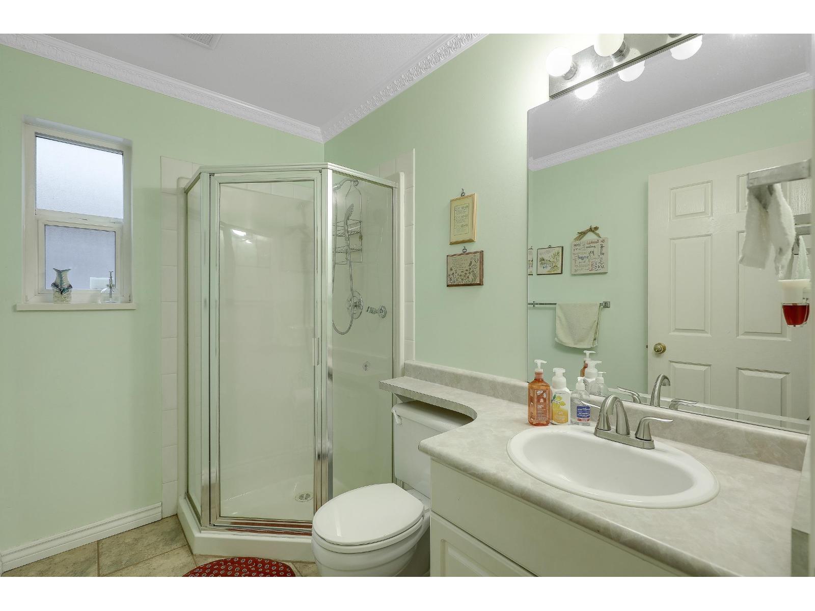 10955 156 Street, Surrey, British Columbia  V3R 0Z3 - Photo 14 - R3088855