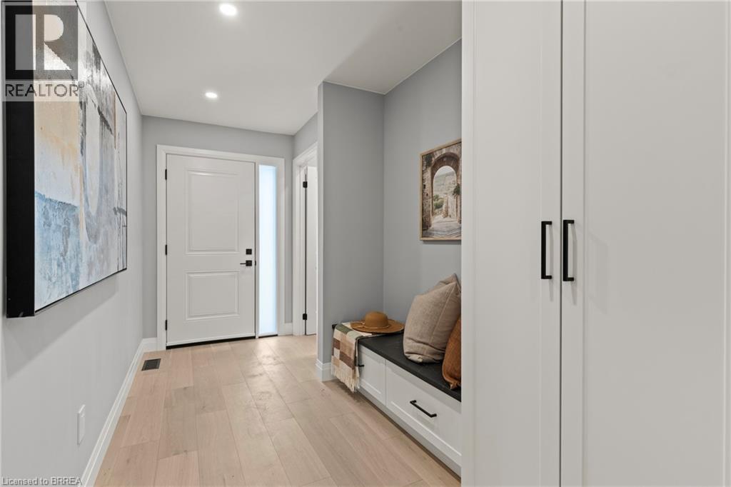 139 King Edward Street, Paris, Ontario  N3L 3E3 - Photo 4 - 40804461