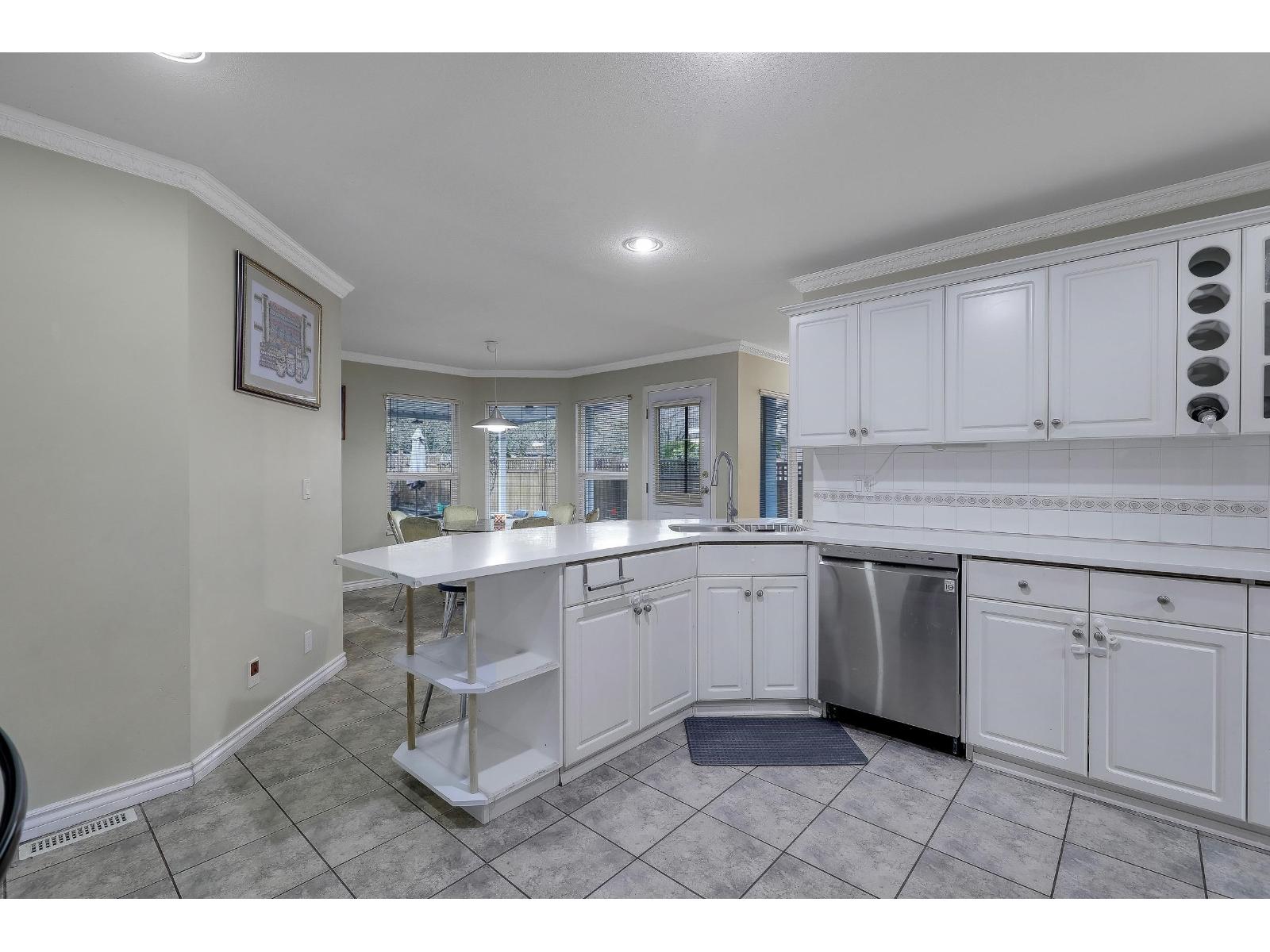 10955 156 Street, Surrey, British Columbia  V3R 0Z3 - Photo 19 - R3088855