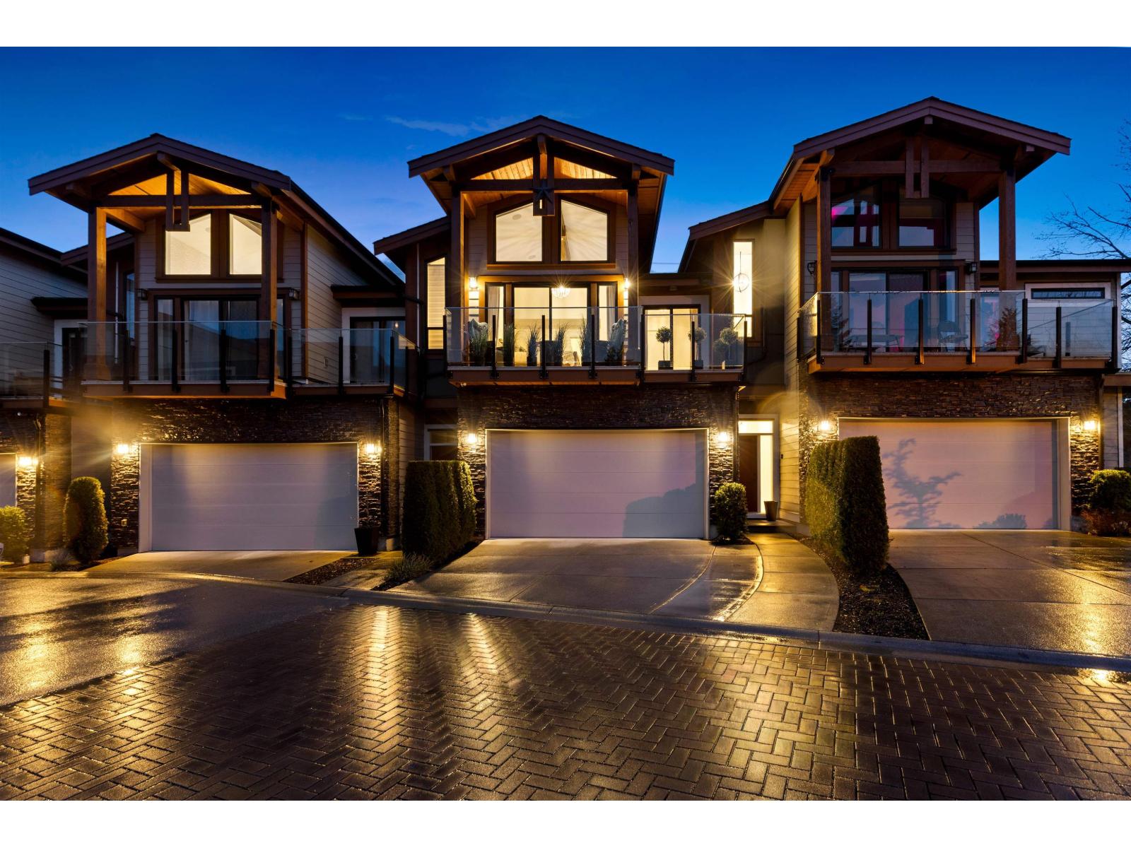 2 1454 162B STREET, Surrey, British Columbia