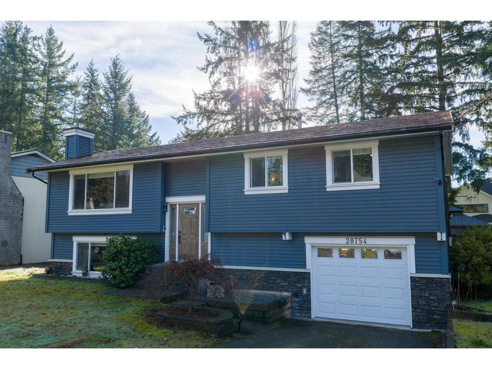 20754 39A AVENUE, Langley, British Columbia