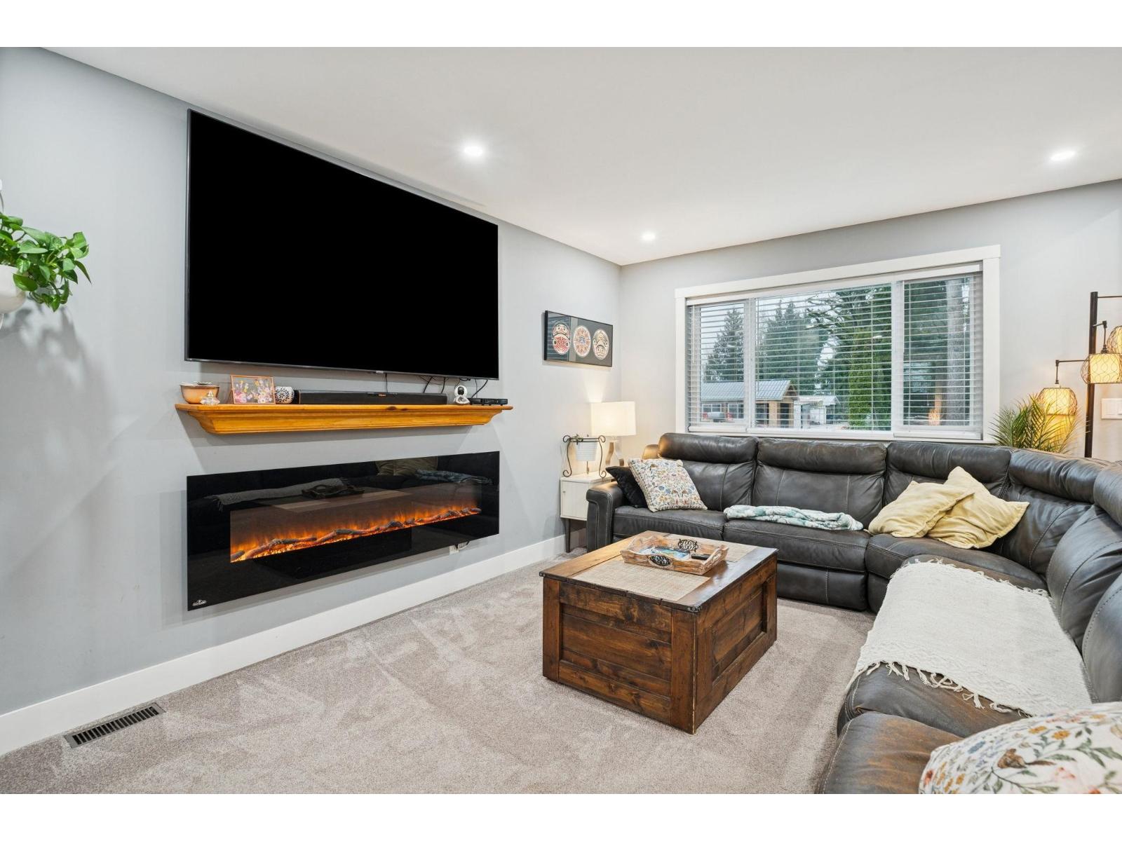 7334 Alder Street, Mission, British Columbia  V2V 3N9 - Photo 5 - R3088631