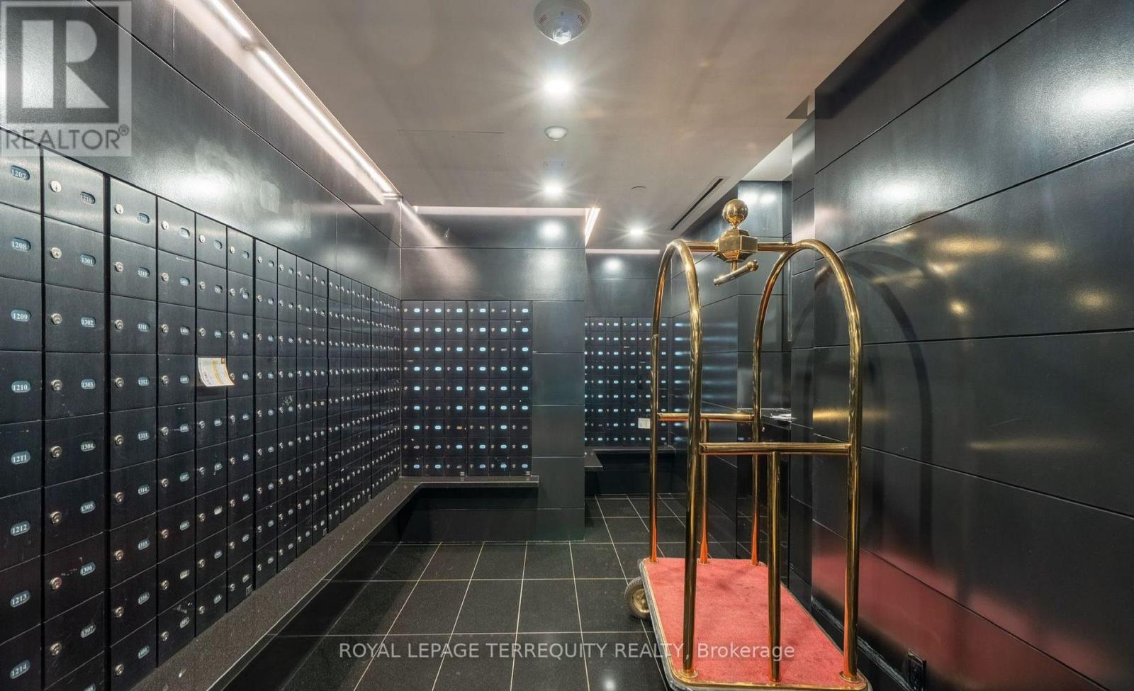 1511 - 88 Blue Jays Way, Toronto, Ontario  M5V 0L7 - Photo 4 - C12780120