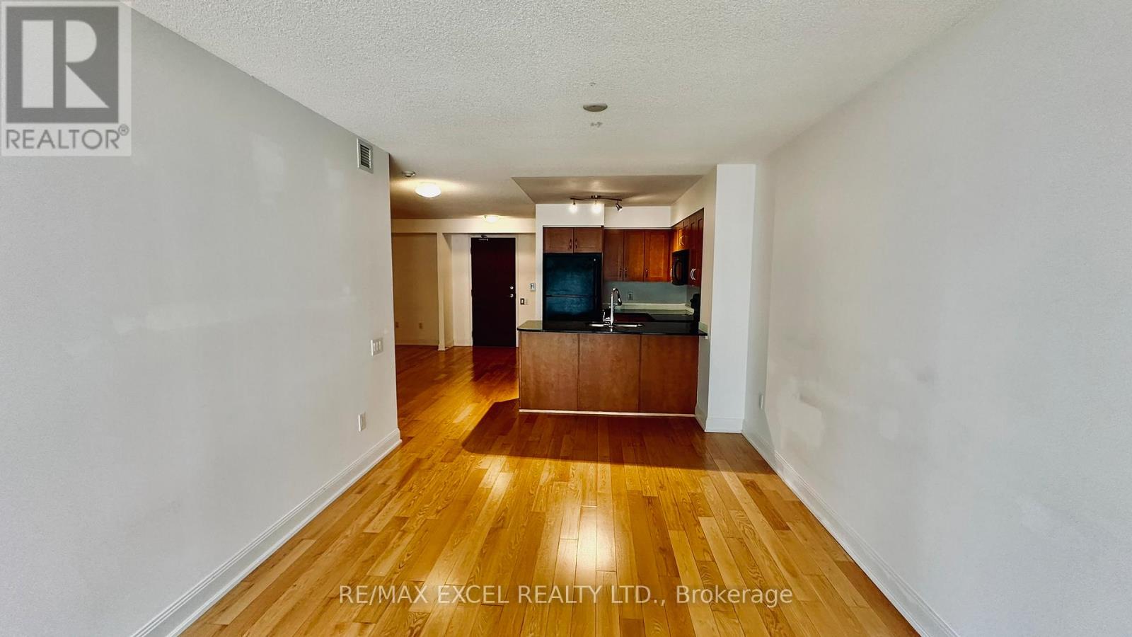 909 - 2181 Yonge Street, Toronto, Ontario  M4S 3H7 - Photo 4 - C12780240