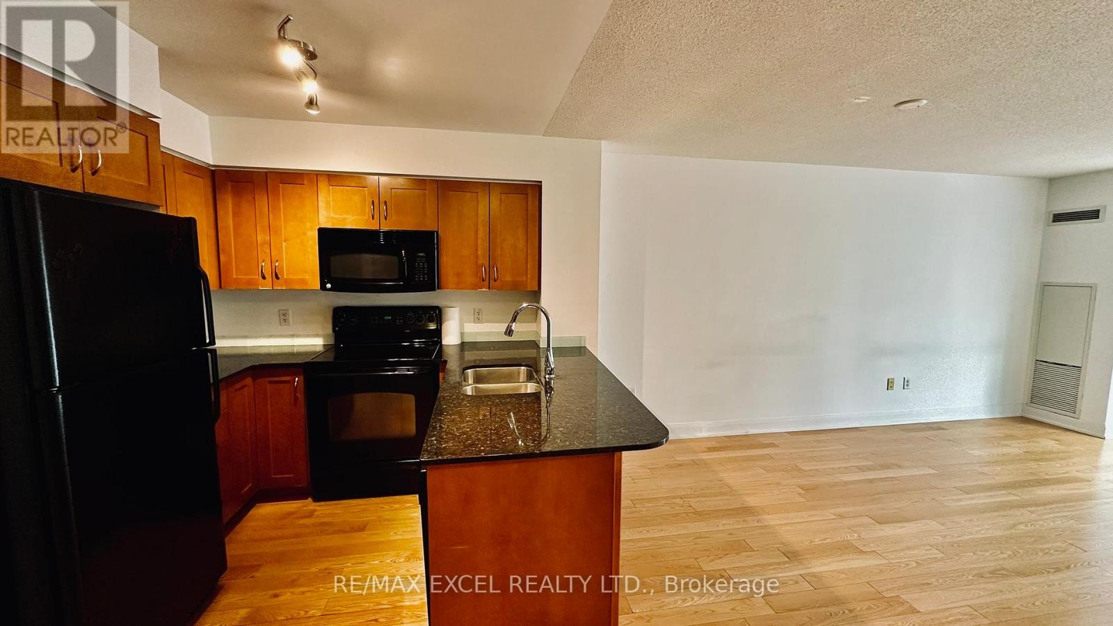 909 - 2181 Yonge Street, Toronto, Ontario  M4S 3H7 - Photo 5 - C12780240