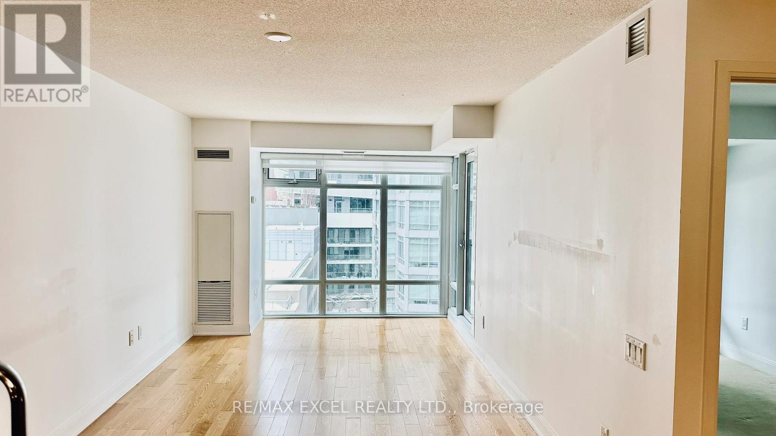 909 - 2181 Yonge Street, Toronto, Ontario  M4S 3H7 - Photo 6 - C12780240