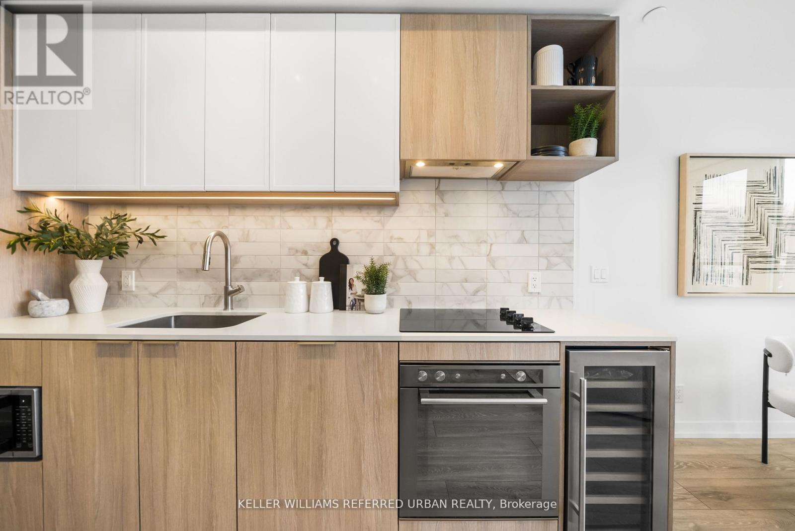 322 - 2020 Bathurst Street, Toronto (Humewood-Cedarvale), Ontario  M5P 0A6 - Photo 7 - C12780258