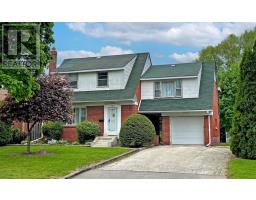 246 WATERLOO AVENUE, Toronto, Ontario