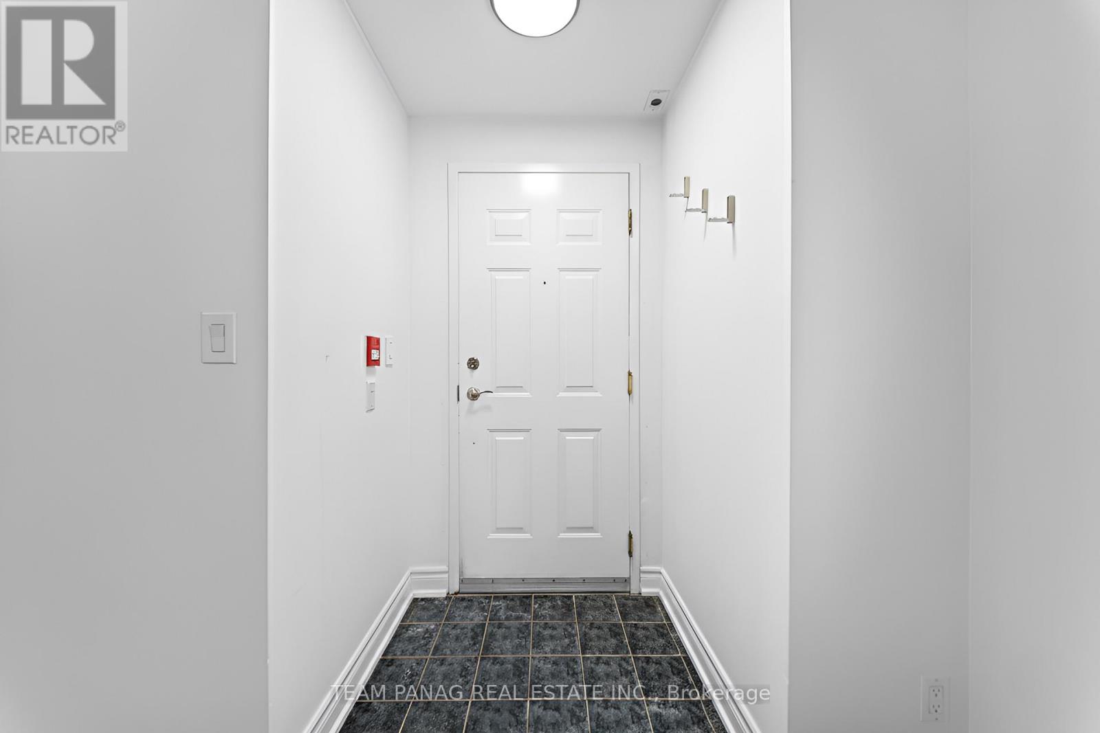 132 - 28 Stadium Road, Toronto, Ontario  M5V 3P4 - Photo 6 - C12780290