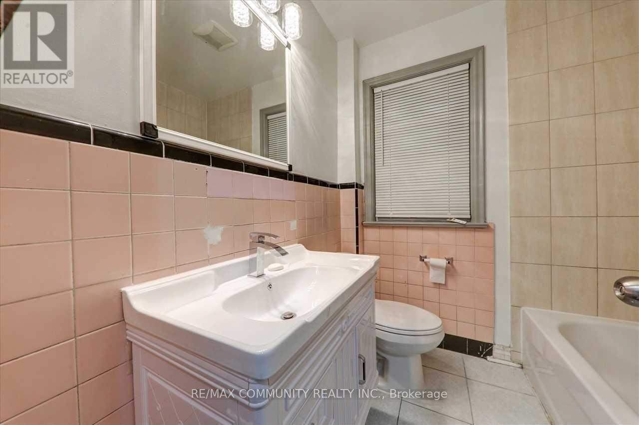 Main - 58 Gully Drive, Toronto, Ontario  M1K 4W4 - Photo 13 - E12780140