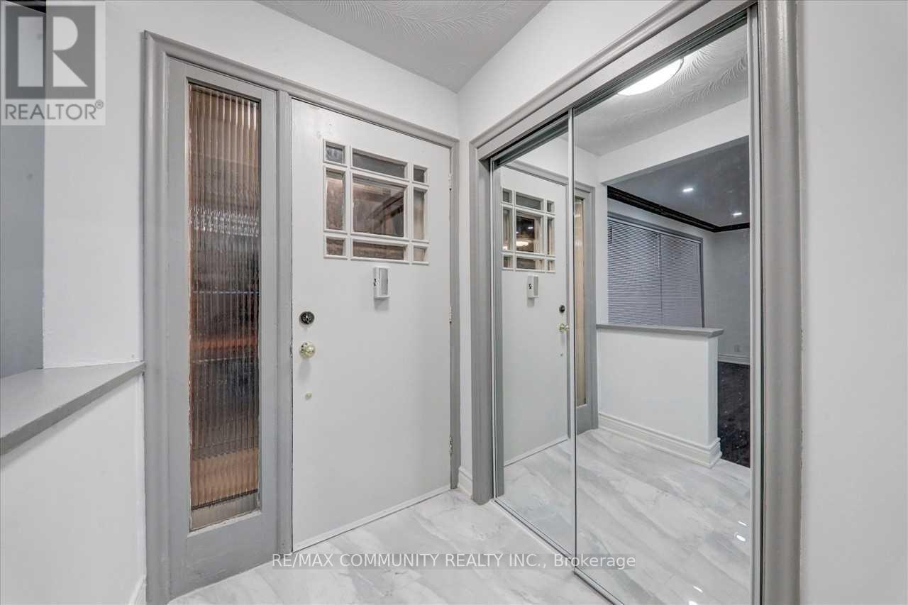 Main - 58 Gully Drive, Toronto, Ontario  M1K 4W4 - Photo 4 - E12780140