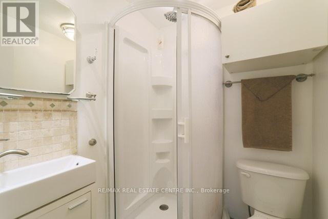 Main Level Studio - 1 Hiawatha Road, Toronto, Ontario  M4L 2X7 - Photo 4 - E12780168