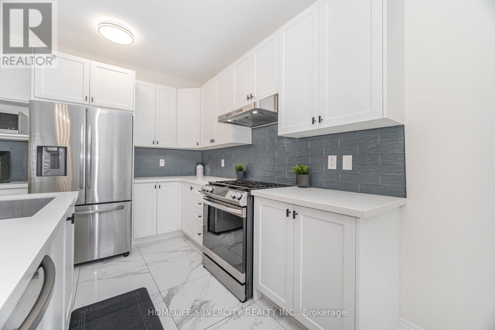 45 Ogston Crescent, Whitby, Ontario  L1P 0H2 - Photo 18 - E12780172