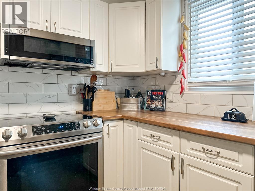 1317 Windermere, Windsor, Ontario  N8Y 3G1 - Photo 13 - 26003075